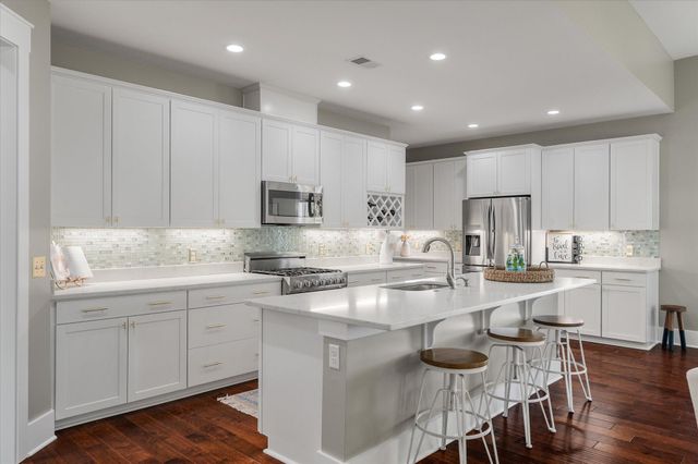 6002 Wild Azalea Road, Summerville, SC 29483