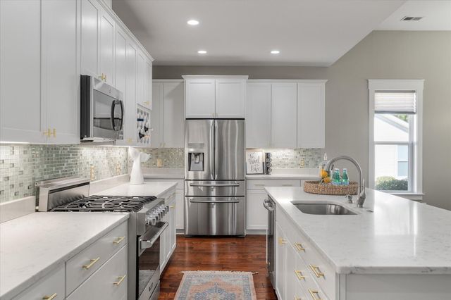 6002 Wild Azalea Road, Summerville, SC 29483