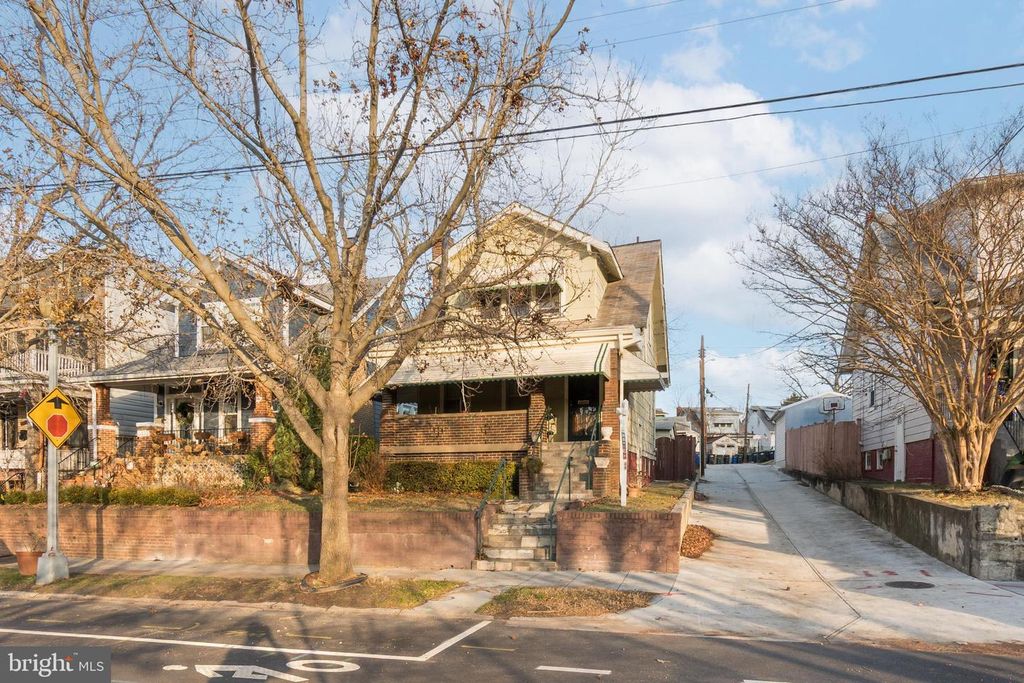 4413 7TH ST NW, Washington, DC 20011