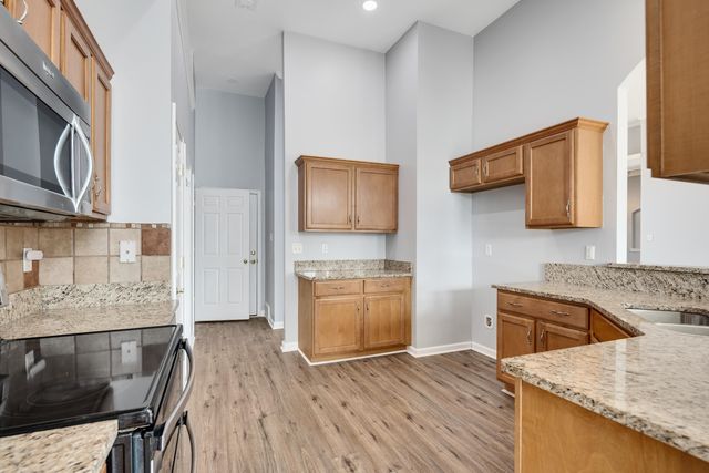 8245 SAWYER MILL CV, Bartlett, TN 38002