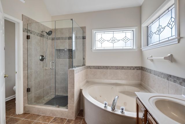 8245 SAWYER MILL CV, Bartlett, TN 38002