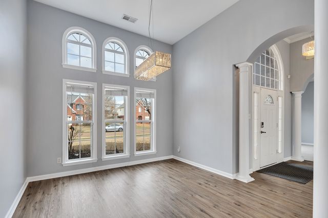 8245 SAWYER MILL CV, Bartlett, TN 38002