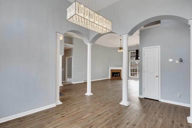 8245 SAWYER MILL CV, Bartlett, TN 38002