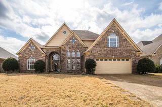 8245 SAWYER MILL CV, Bartlett, TN 38002