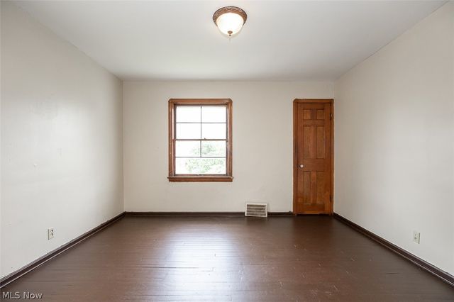 11509 Tonsing Drive, Garfield Heights, OH 44125