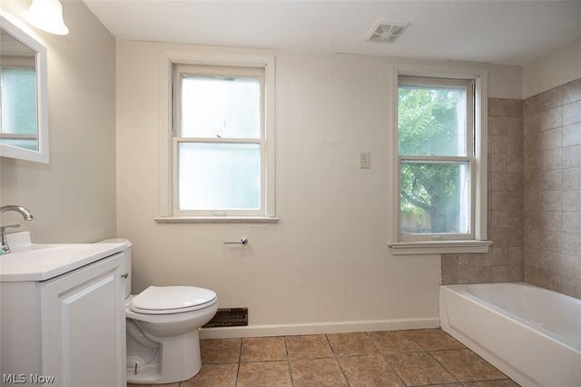 11509 Tonsing Drive, Garfield Heights, OH 44125