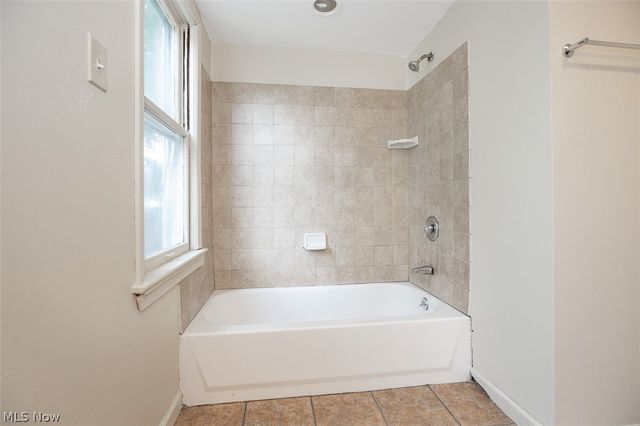 11509 Tonsing Drive, Garfield Heights, OH 44125