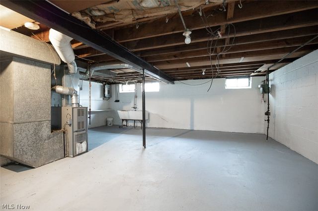 11509 Tonsing Drive, Garfield Heights, OH 44125