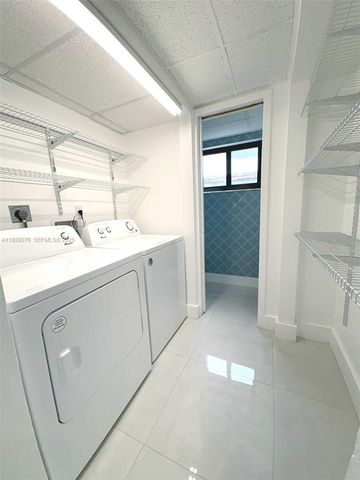 3079 NW 11th St 3053, Miami, FL 33125