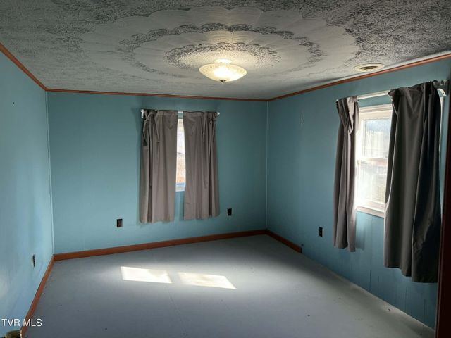 11514 Norton Coeburn Road, Coeburn, VA 24230