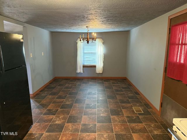 11514 Norton Coeburn Road, Coeburn, VA 24230