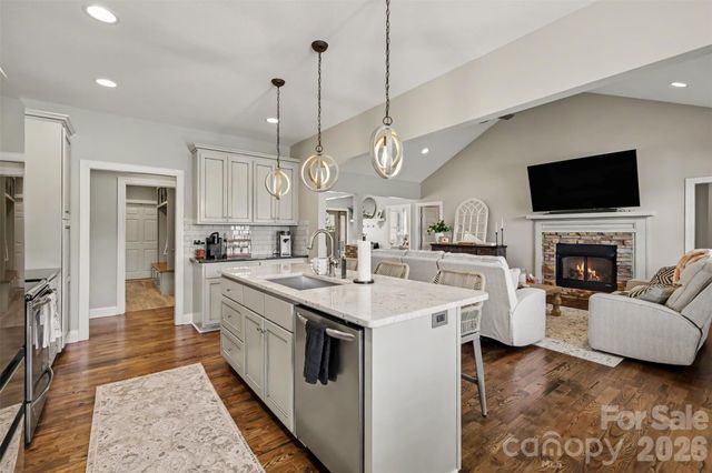 4672 Grace Chapel Road, Granite Falls, NC 28630