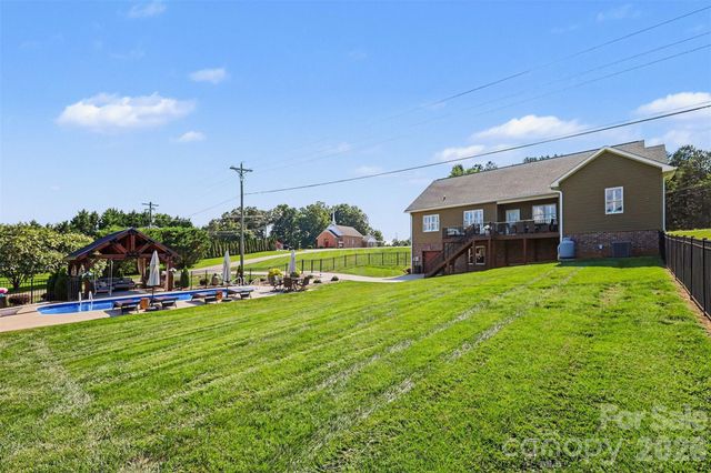 4672 Grace Chapel Road, Granite Falls, NC 28630