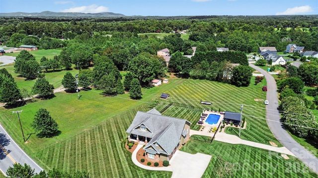 4672 Grace Chapel Road, Granite Falls, NC 28630