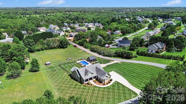 4672 Grace Chapel Road, Granite Falls, NC 28630