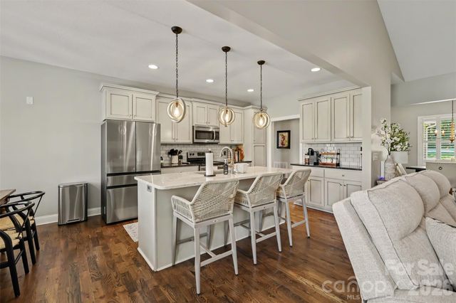 4672 Grace Chapel Road, Granite Falls, NC 28630