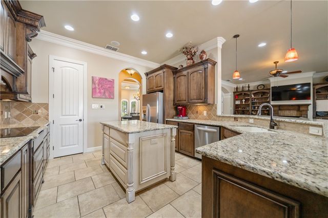 6210 Jakes Wake, Corpus Christi, TX 78414