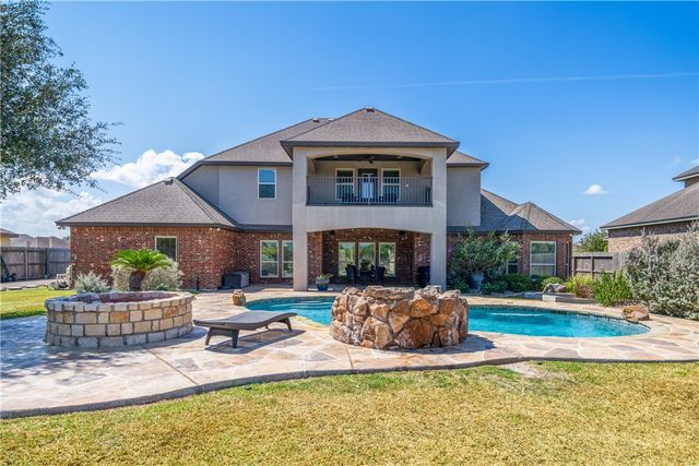 6210 Jakes Wake, Corpus Christi, TX 78414