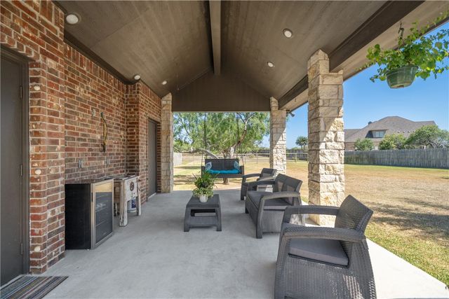 6210 Jakes Wake, Corpus Christi, TX 78414