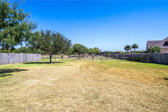 6210 Jakes Wake, Corpus Christi, TX 78414