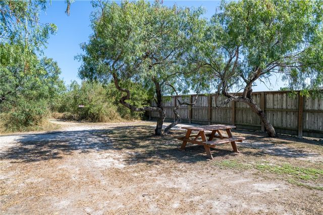 6210 Jakes Wake, Corpus Christi, TX 78414