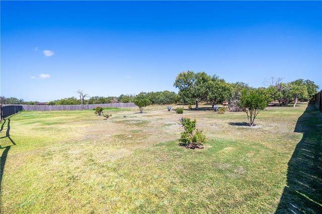 6210 Jakes Wake, Corpus Christi, TX 78414