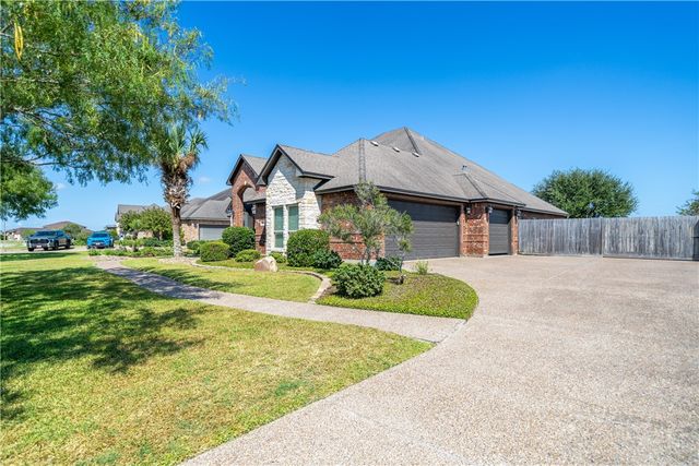 6210 Jakes Wake, Corpus Christi, TX 78414