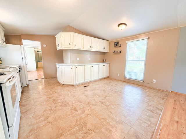 20177 Ranch Estates Drive, New Caney, TX 77357