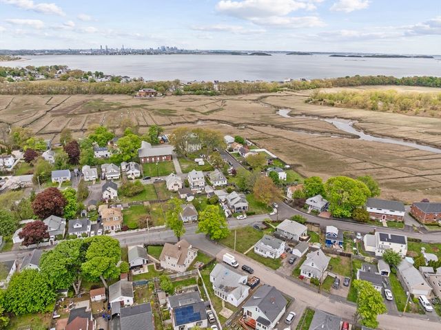 5 Northfield Ave, Quincy, MA 02169