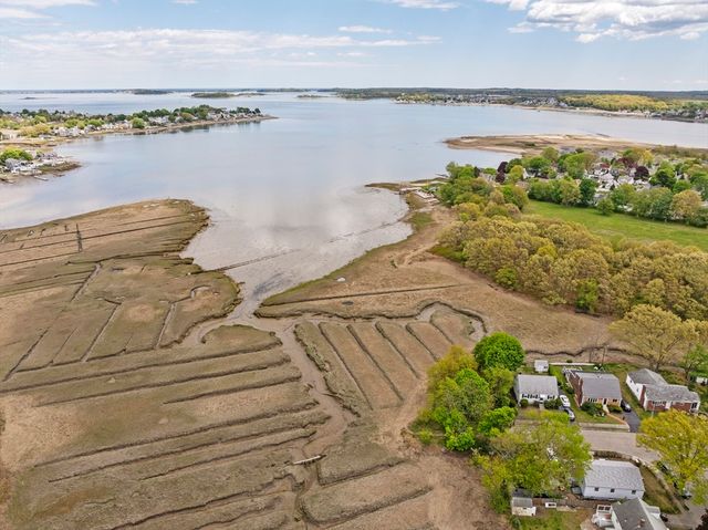 5 Northfield Ave, Quincy, MA 02169