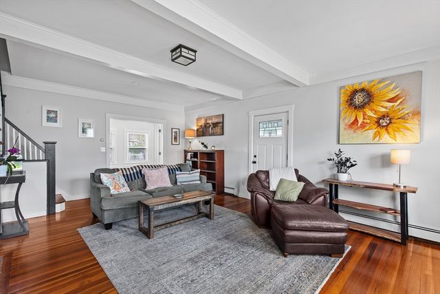 5 Northfield Ave, Quincy, MA 02169