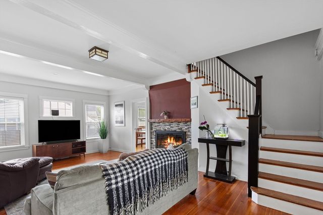 5 Northfield Ave, Quincy, MA 02169