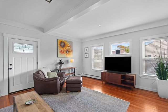 5 Northfield Ave, Quincy, MA 02169