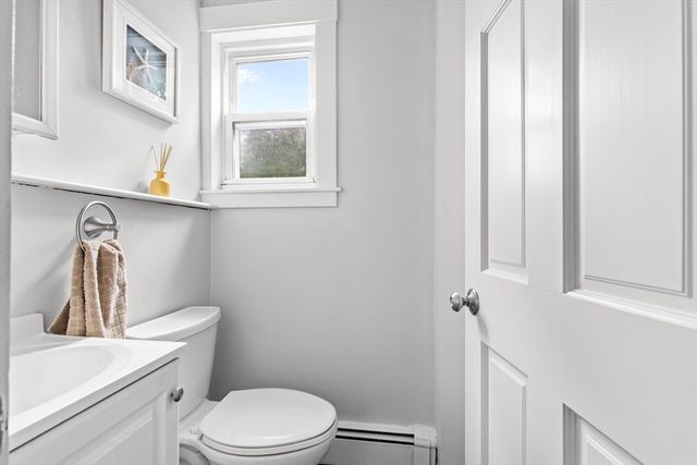 5 Northfield Ave, Quincy, MA 02169