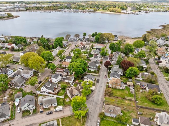 5 Northfield Ave, Quincy, MA 02169