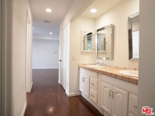 1655 Selby Avenue 101, Los Angeles, CA 90024