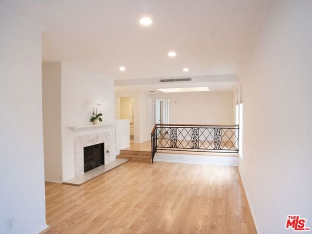 1655 Selby Avenue 101, Los Angeles, CA 90024