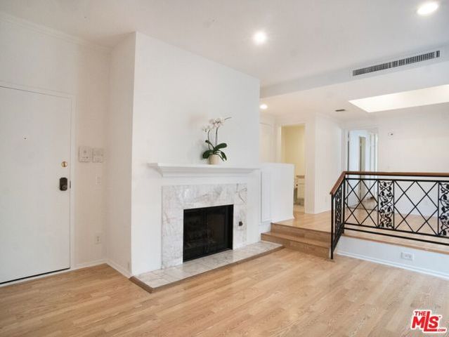 1655 Selby Avenue 101, Los Angeles, CA 90024