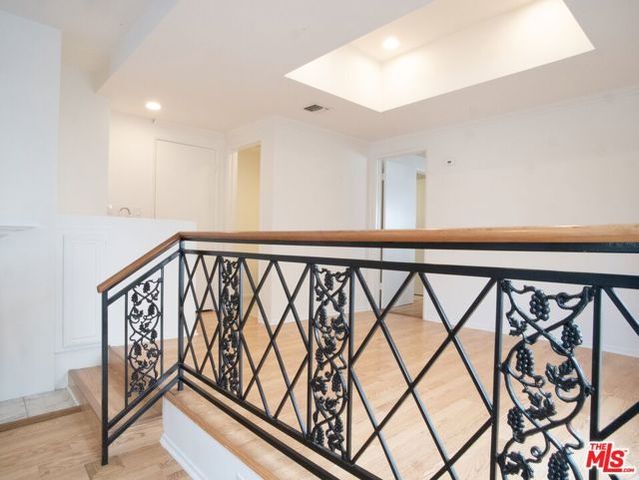 1655 Selby Avenue 101, Los Angeles, CA 90024