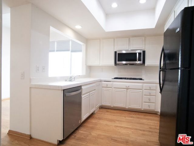 1655 Selby Avenue 101, Los Angeles, CA 90024