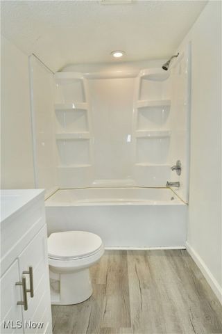 1970 Newdale Avenue, Akron, OH 44320