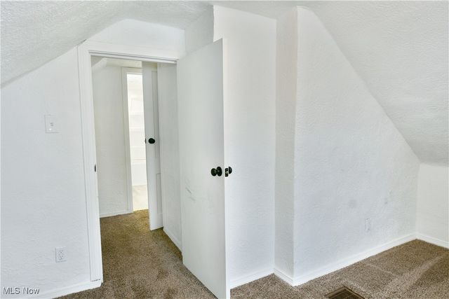 1970 Newdale Avenue, Akron, OH 44320