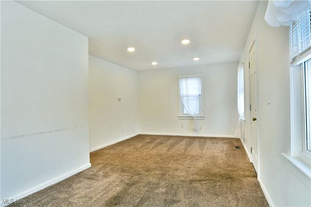 1970 Newdale Avenue, Akron, OH 44320