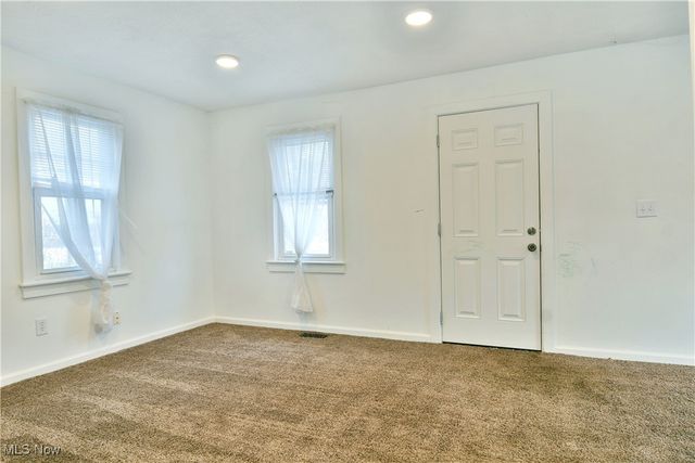 1970 Newdale Avenue, Akron, OH 44320