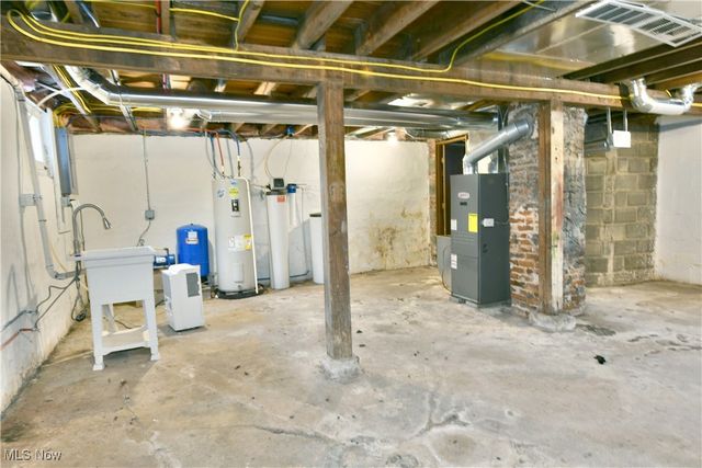 1970 Newdale Avenue, Akron, OH 44320