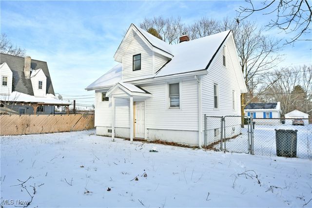 1970 Newdale Avenue, Akron, OH 44320