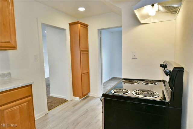 1970 Newdale Avenue, Akron, OH 44320