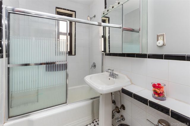 3840 Greystone Avenue 2O, Bronx, NY 10463