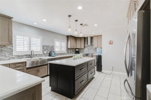 14004 Herron Street, Sylmar, CA 91342
