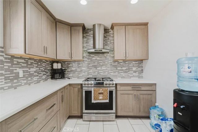 14004 Herron Street, Sylmar, CA 91342
